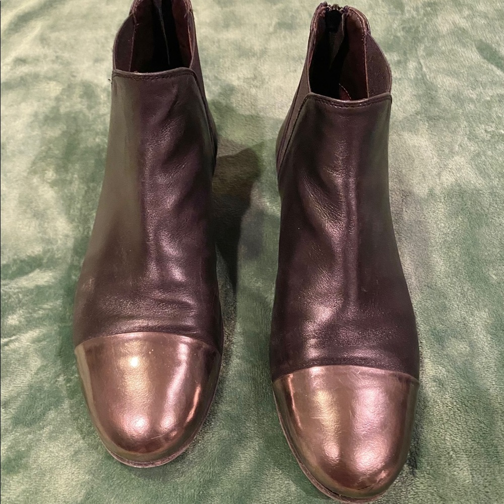 Flat Shoe Boots